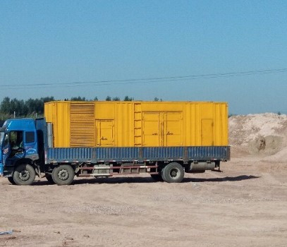 图木舒克发电机出租如何判断柴油发电机冷却液是否需要更换？