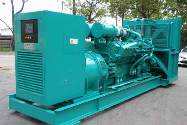 图木舒克柴油发电机组电压不稳定怎样维修？