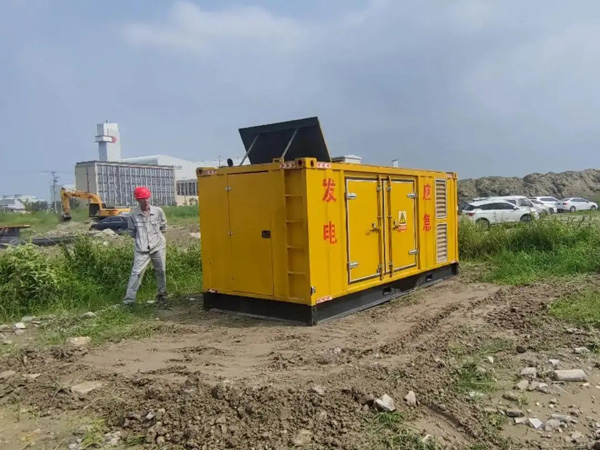 图木舒克冬季低温环境下，发电机组启动电瓶的容量需求是否会增加？